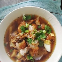 พี่อร ก๋วยจั๊บ