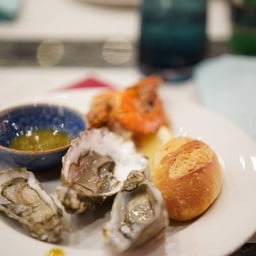 Coast Beach Club & Bistro Centara Grand Beach Resort & Villas Hua Hin