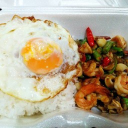 ข้าวกะเพรา ยำ ตำ แซ่บ ลาดพร้าว101