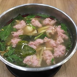 แซ่บหมูเด้ง