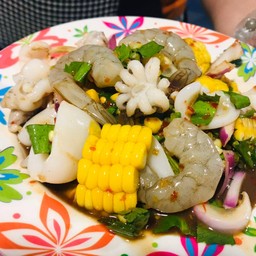 ยำกุ้งสด+หมึกวง