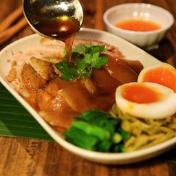 ร้านข้าวขาหมูเจ้เล็ก ศูนย์อาหารนครชัยแอร์ หมอชิต 2