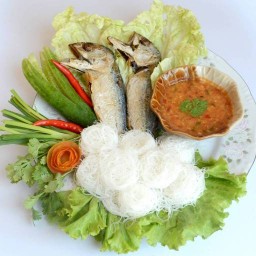 ปลาทูไฮโซ ครัวฮาลาล สาขา หลังมอ///เยื้องวัดหลักเมือง