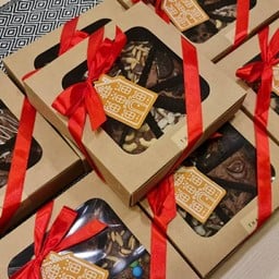 เค้ก เครื่องดื่ม by Jirat Bake