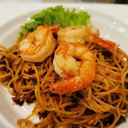 สปาเก็ตตี้น้ำพริกผัดกุ้งย่าง