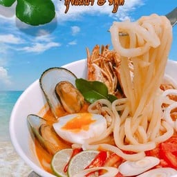 เส้นอุด้งต้มยำทะเลเดือด