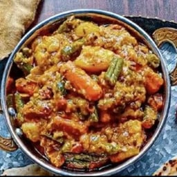 Aloo gobhi vegan 100% แกงมันฝรั่งผักรวม