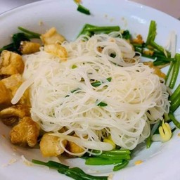 ก๋วยเตี๋ยวแซ่บซอยสี่