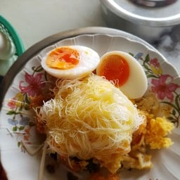 ร้านขนมจีนหน้าสวน