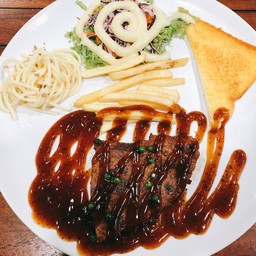 สเต๊กเนื้อซอสพริกไทยดำ
