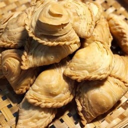 กระหรี่ปั๊บแม่ขะเอม