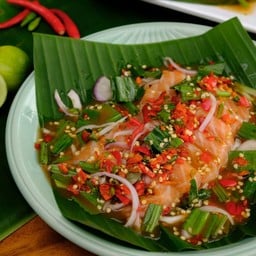 ยำแซลมอนน้ำปลาร้า