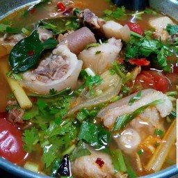 ต้มแซบหางหมู