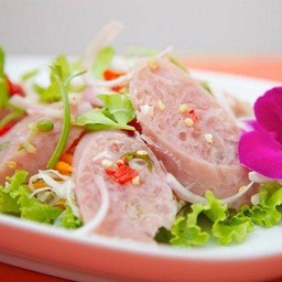 ยำแหนมหมู