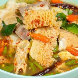 ต้มเเซบเครื่องในเนื้อ