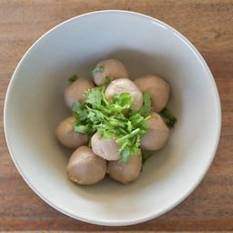 ลูกชิ้นเนื้อลวก