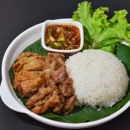 Fried Pork With Thai Spicy Sauce