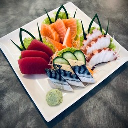 Sashimi derivery