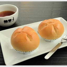 ขนมปังหมูหยอง(4ชิ้น)