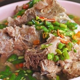 ข้าวขาหมู-ก๋วยจั๊บน้ำข้น นายตง(หลังตึกป.ต.ท)