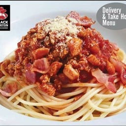 สปาเก็ตตี้มารินาร่าเบคอนหมูสับ