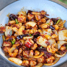 ไก่ผัดเม็ดมะม่วง