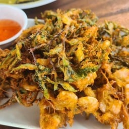ขนมจีนเส้นสดเมืองทอง & ข้าวผัดปูเมืองคอน