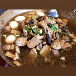 ก๋วยเตี๋ยวหลอด&จุ๊ยก๋วย(เจ๊จริง) เจ้าเก่าตลาดพลู