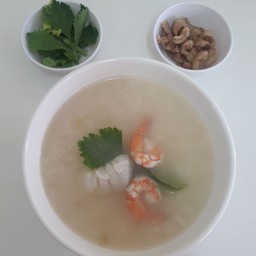 ข้าวต้มปลาดอรี่ & กุ้งขาว