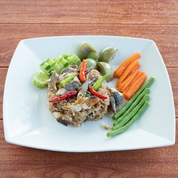 ข้าวผัดน้ำพริกปลาทู