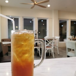 ชาพีชเย็น