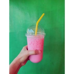 นมสตรอเบอรี่