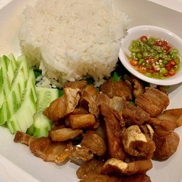 ข้าวสามชั้นทอด