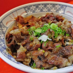 ข้าวหน้าเนื้อ กิวด้ง