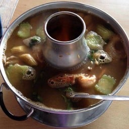 แกงเลียงผักรวมกุ้ง ใหญ่