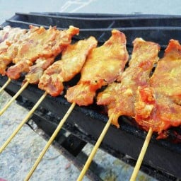 ลุงบอยหมูปิ้ง