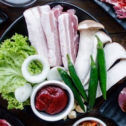 ชุดหมูสามชั้นเกาหลี