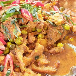 แกงใต้&ข้าวหมูแดง ข้าวหมูกรอบ&น้ำปั่น