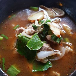 ต้มแซบหมู