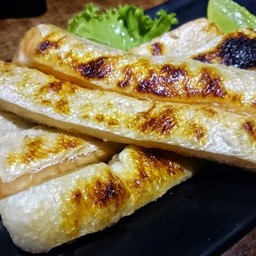 ท้องแซลมอลย่าง Salmon belly grilled