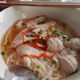 ก๋วยเตี๋ยวน้ำใส