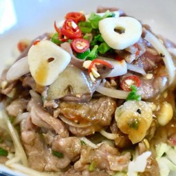 ยำเนื้อ