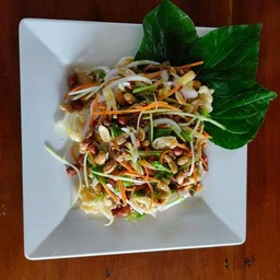 ยำสามกรอบ