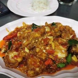 หมูผัดพริกแกง