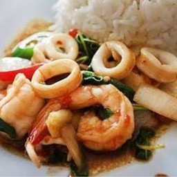 ข้าวกระเพราทะเล