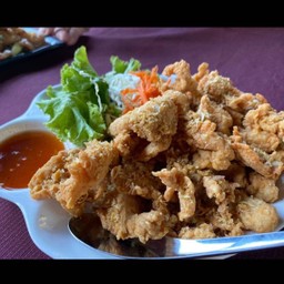 ไก่คั่วเค็มกระเทียมกรอบ