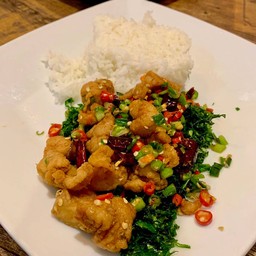 ข้าวคะน้าไก่กรอบ