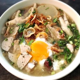 เจ้อ้วนก๋วยจั๊บญวน ข้าวต้มกระดูกหมู