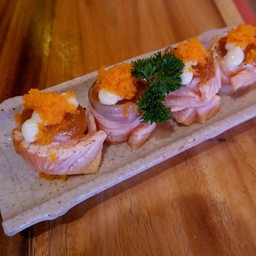 Salmon Saikyo roll 4 คำ