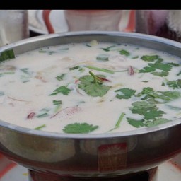 ต้มข่าทะเล ถ้วย